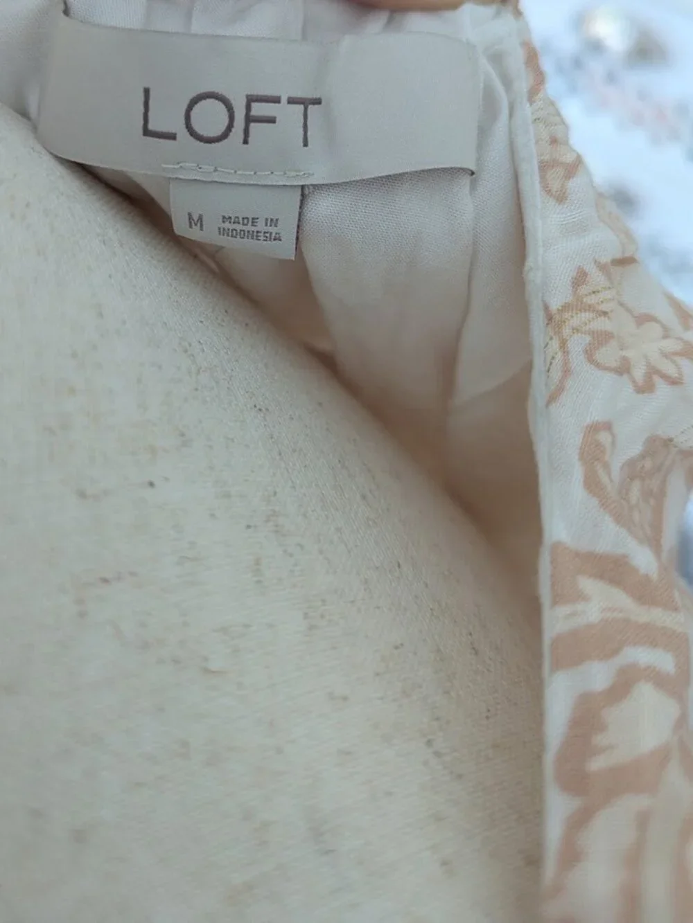 NWT LOFT Shimmer Ruffle V-Neck Shell - Picture 14 of 15